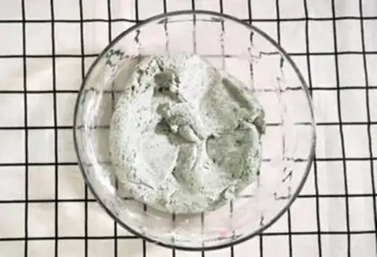 Make Red Eggs and Yellows step 1