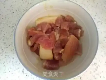 Make Squids, cabbage fan soup step 0