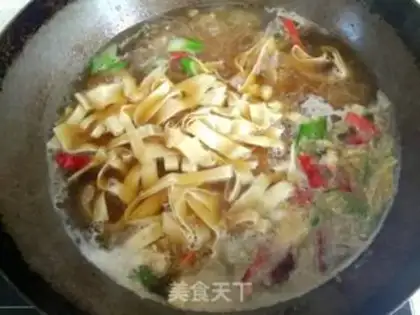 Make Squids, cabbage fan soup step 10