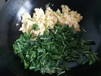 Make Cream fried eggs step 4