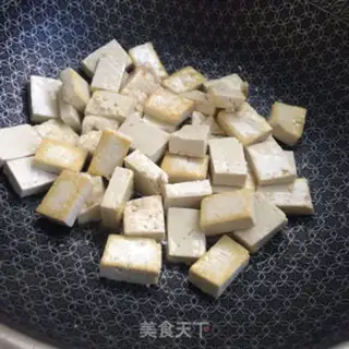 Make Soy sauce. Tofu step 4