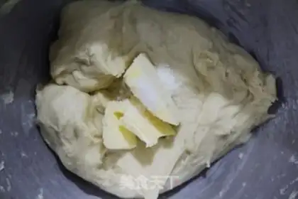 Make Onion bread step 1