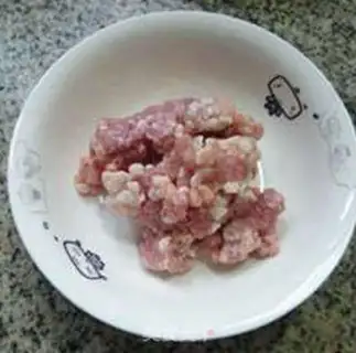 Make Eggs, snow, meat step 0