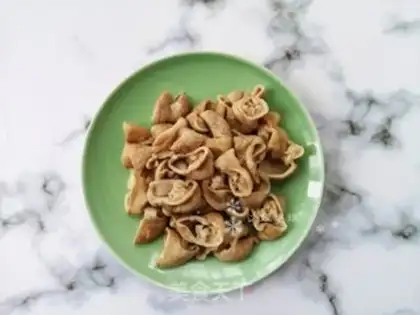 Make Sour sauce, tofu intestines step 3