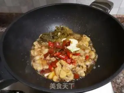 Make Sour sauce, tofu intestines step 7