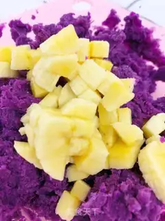 Make Banana potato ball step 2