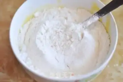 Make The mashed potato bean cake step 2