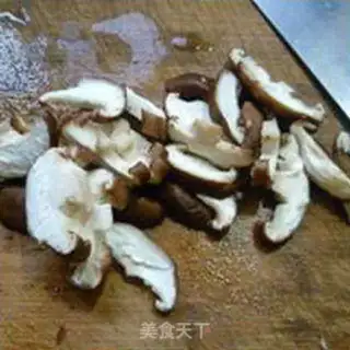 Make Ham sausage mushrooms with beans step 4
