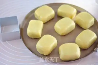 Make The mashed potato bean cake step 7