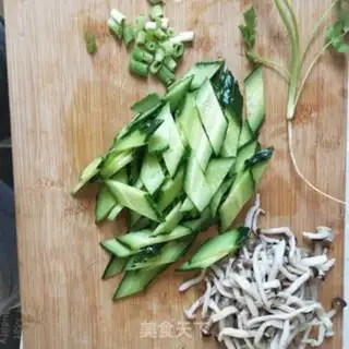 Make Crab cucumber and egg soup step 0
