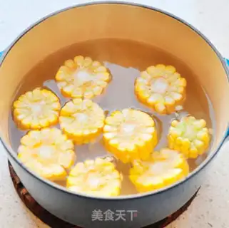 Make Pyramid corn soup step 1