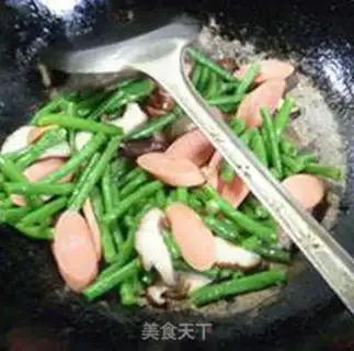 Make Ham sausage mushrooms with beans step 10