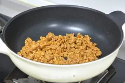 Make Apricot and beef sauce step 6