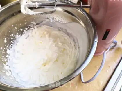Make Mango hugs cake rolls step 8