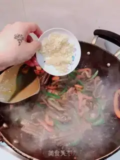 Make Pyramid step 9