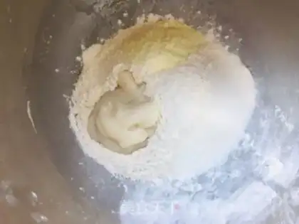 Make Strawberry Cream of Milk step 1