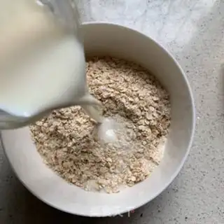 Make Banana roast oats step 3
