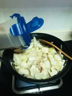 Make Red burning fur step 5