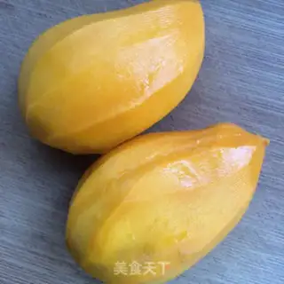 Make Dry yogurt mango bowl step 2