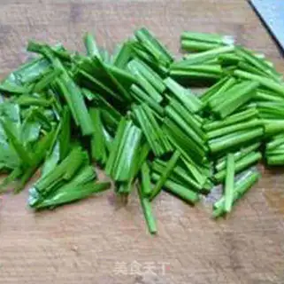 Make The green bean sprouts are fired step 4