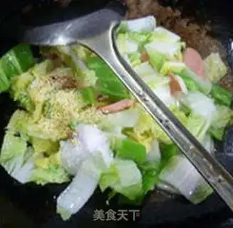 Make Pyramid ham and doll food step 9