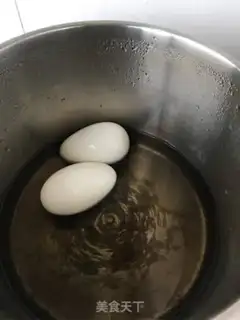 Make Onion goose eggs step 1