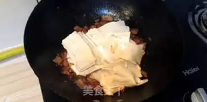 Make A dry pot with tofu step 3