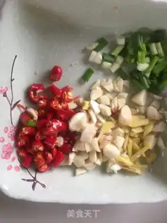 Make Garlic florist step 1