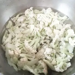 Make Five-flower bouquets step 1