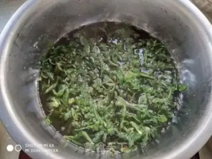 Make Sour soup and vegetables step 0