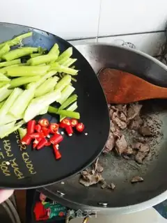 Make Beef fried organic vegetables step 4
