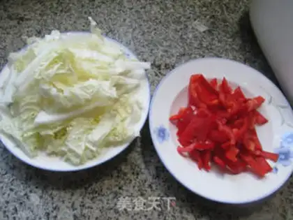 Make Paprika and cabbage step 0