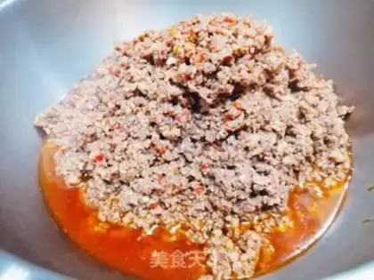 Make Celtic beef buns step 2