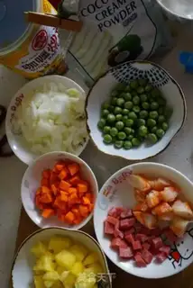 Make Thai coconut pineapple step 0