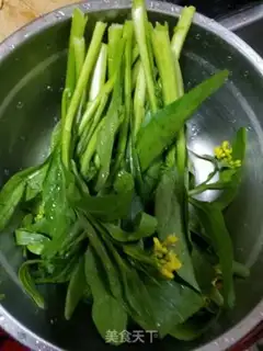 Make Garlic cabbage step 0