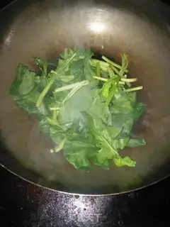 Make Spinach tomato egg soup step 7