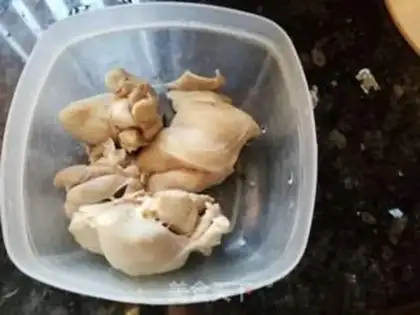 Make Chicken leg soup step 0