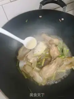 Make Garlic fried salbaby fins step 4