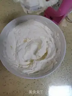 Make Strawberry cream rolls step 15