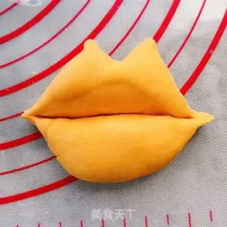 Make Lips step 13