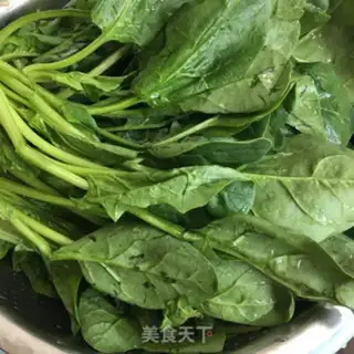Make Eggs and spinach step 0