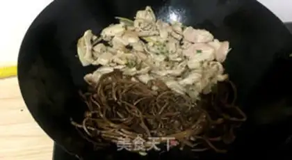 Make A dry pot of tea and mushrooms step 2