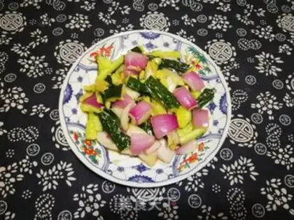 Make Onion cucumbers step 5