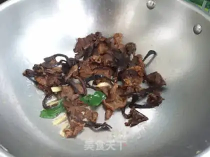 Make Scrambled cabbage step 4