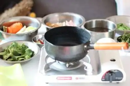 Make Spicy pot from the river step 0