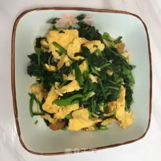 Make Eggs and spinach step 10