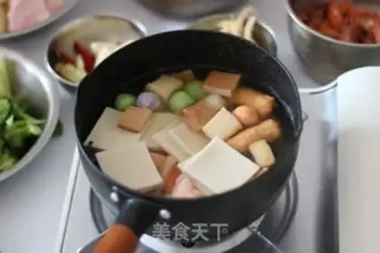 Make Spicy pot from the river step 3