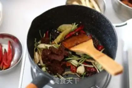 Make Spicy pot from the river step 7
