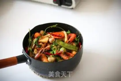 Make Spicy pot from the river step 9