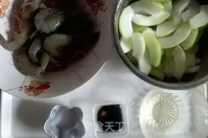 Make The beauty of the shrimp. Soup step 0